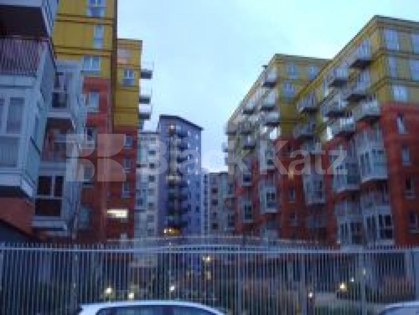 			MUST SEE !!!!!!!, 2 Bedroom, 1 bath, 1 reception Flat			 Buckler Crt Eden Grove, HOLLOWAY